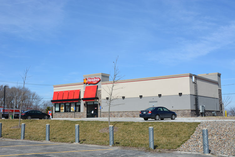 hardees_outside1_lrg